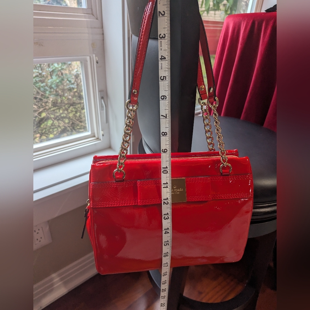 Kate Spade Patent Leather Bow Handbag in Gorgeous Red, Like NEW♦️ - Picture 8 of 16